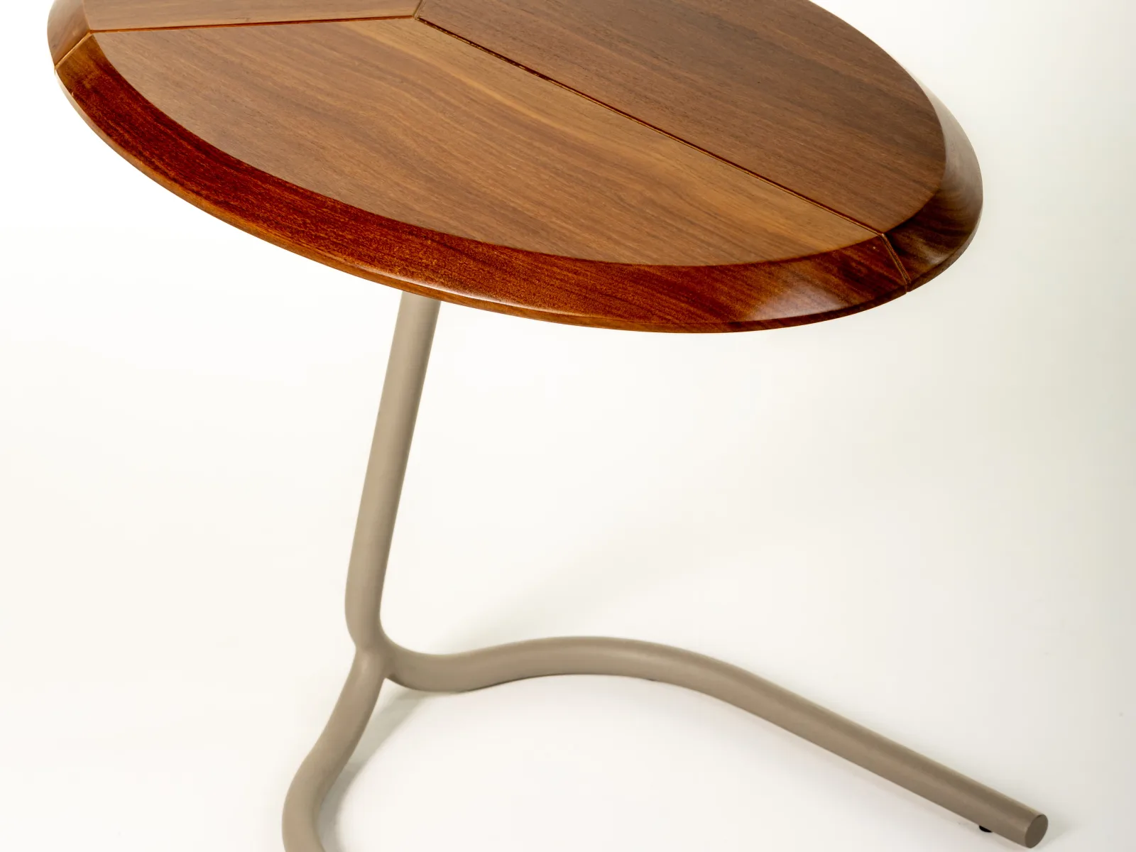 Mesa Lateral Jardim