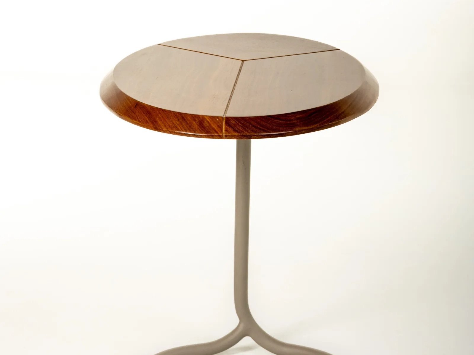 Mesa Lateral Jardim